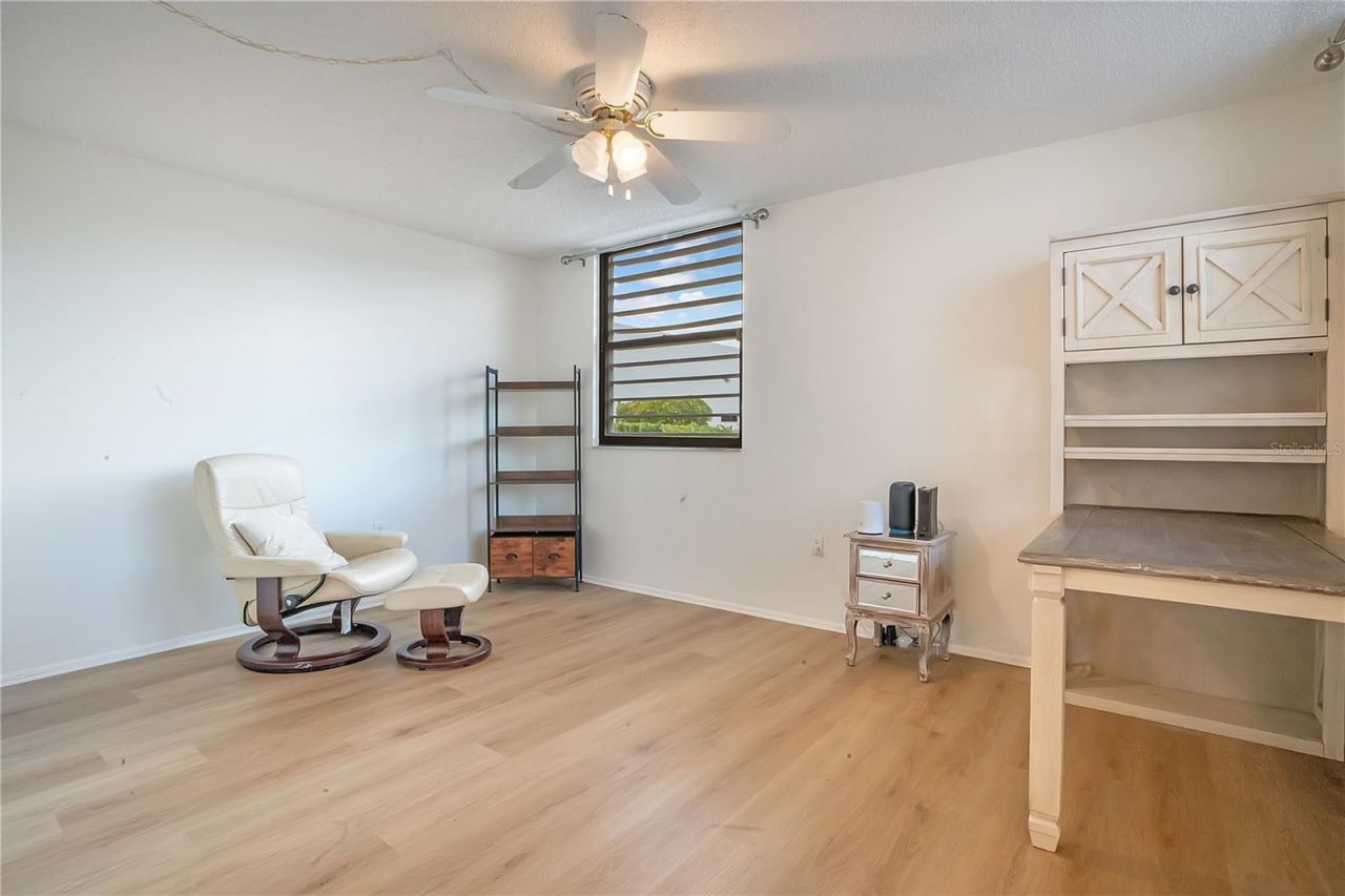 597 Lakeside Drive , Unit 205, Bradenton, FL 34210 Photo