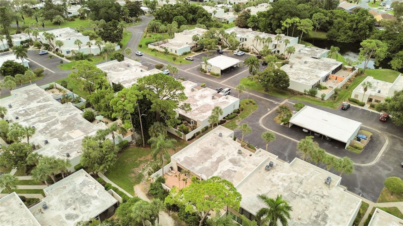 597 Lakeside Drive , Unit 205, Bradenton, FL 34210 Photo