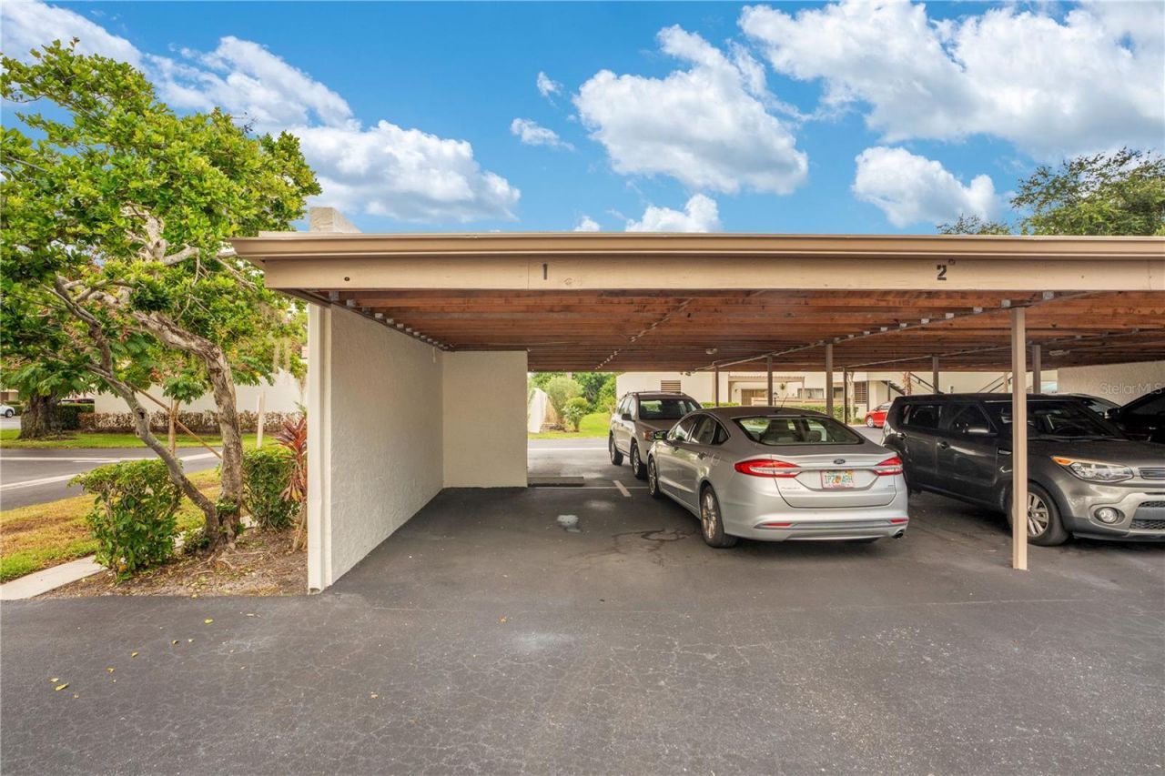 597 Lakeside Drive, Unit 205, Bradenton, FL 34210 Photo