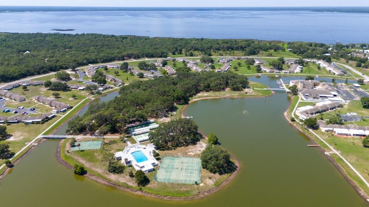 605 Club Circle , Lake Wales, FL 33854 Photo