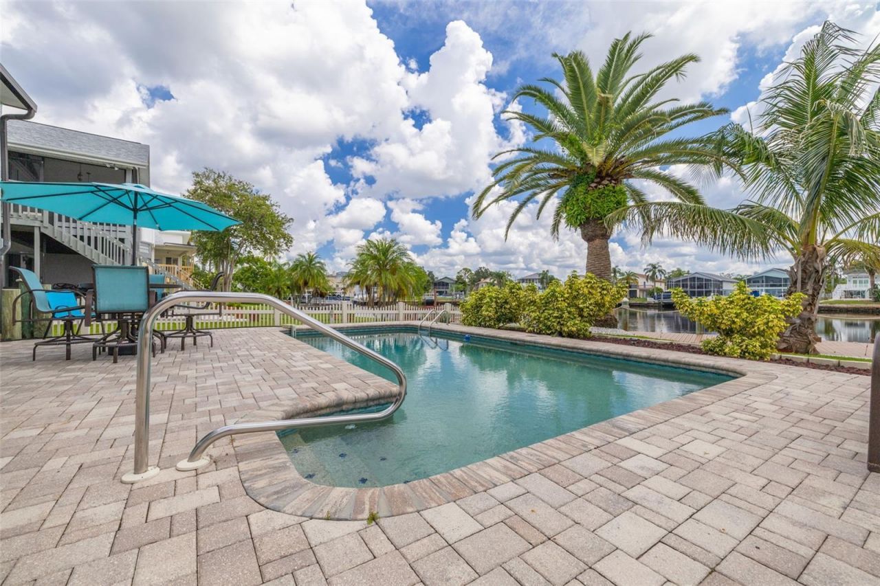 6206 Bayside Drive, New Port Richey, FL 34652 Photo