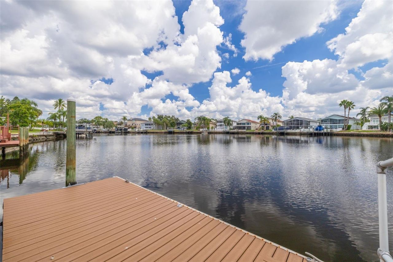 6206 Bayside Drive, New Port Richey, FL 34652 Photo