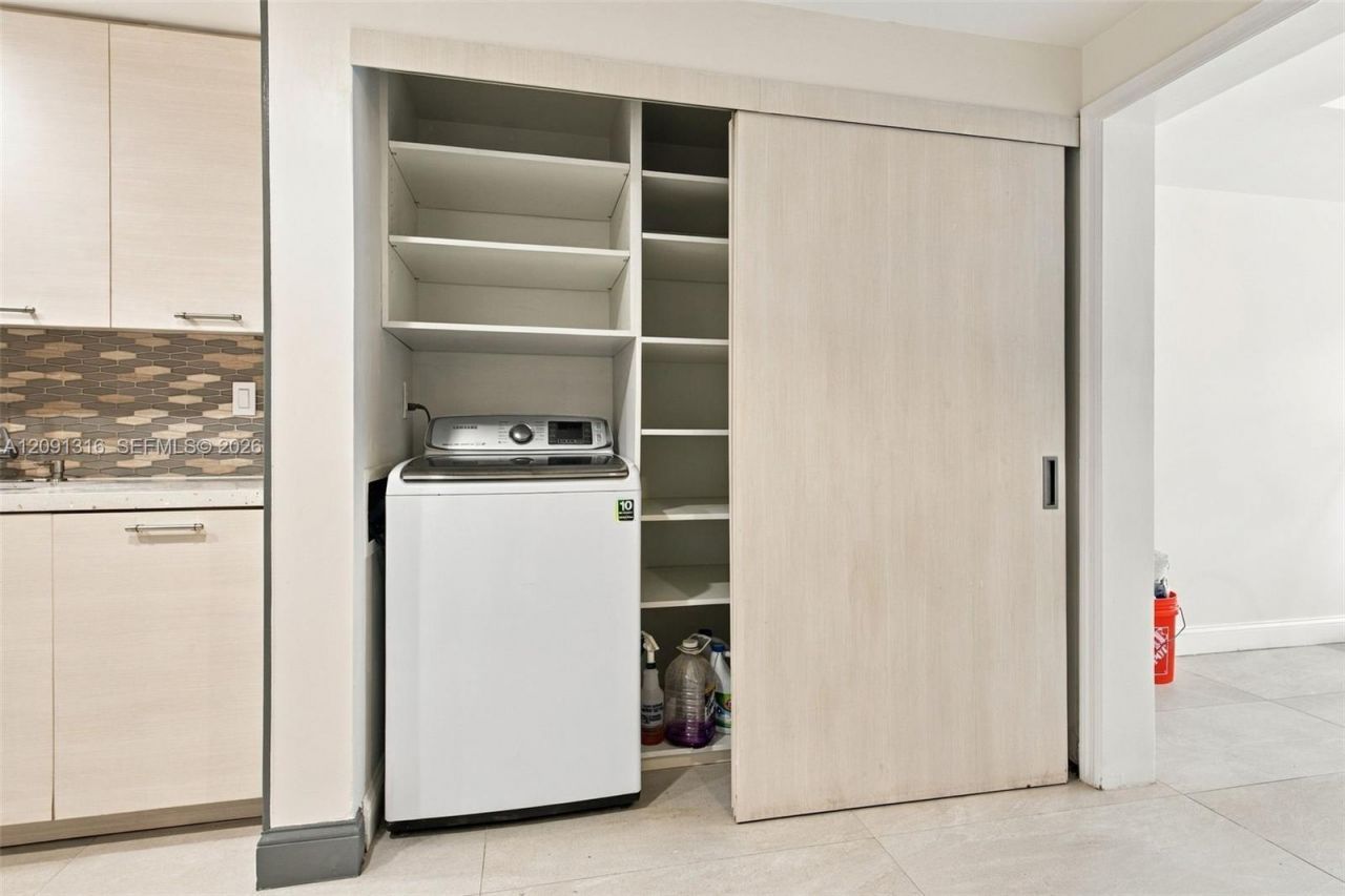 1542 NE Quayside Ter , Unit D2, Miami, FL 33138 Photo