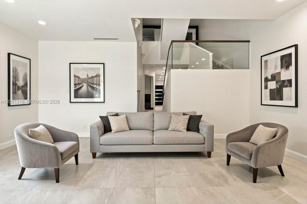 1542 NE Quayside Ter , Unit D2, Miami, FL 33138 Photo