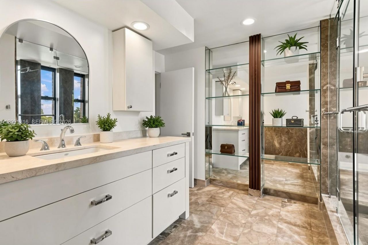 1542 NE Quayside Ter , Unit D2, Miami, FL 33138 Photo