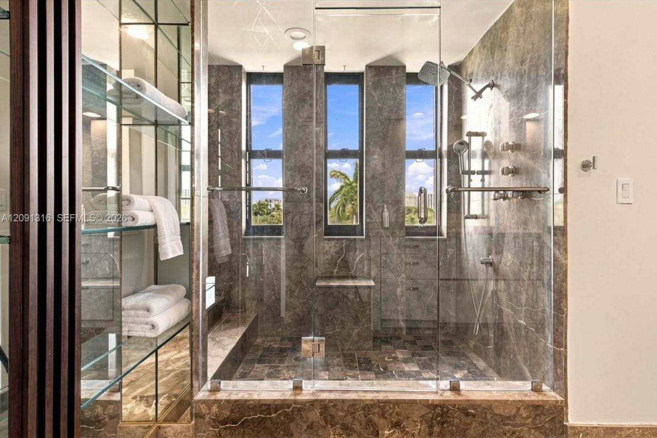 1542 NE Quayside Ter , Unit D2, Miami, FL 33138 Photo