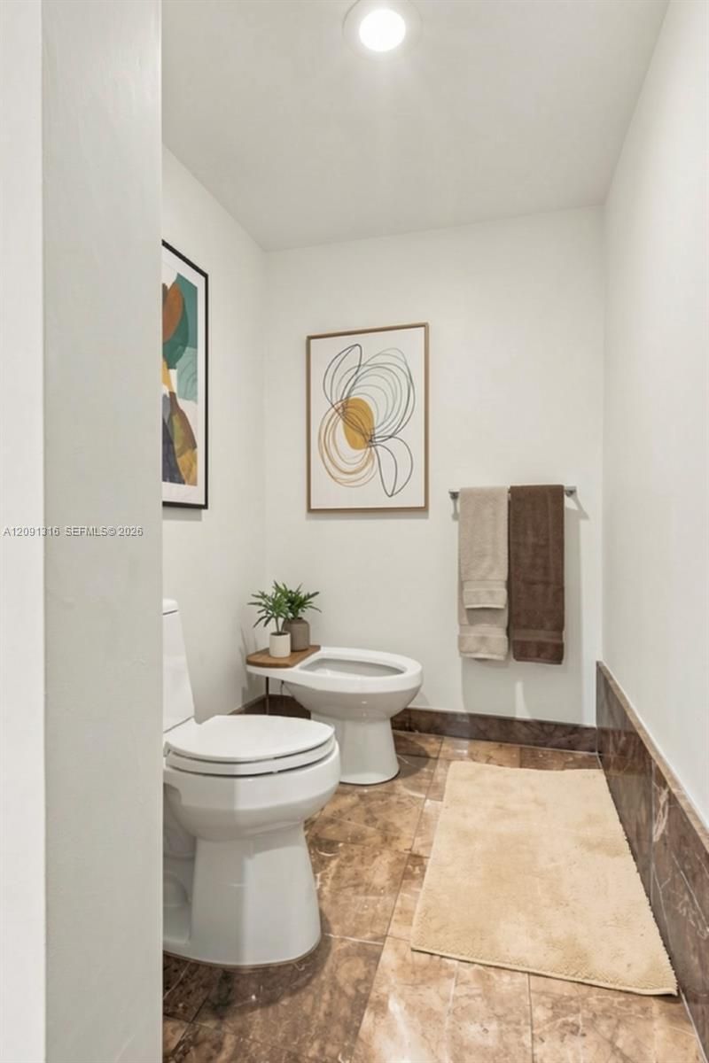 1542 NE Quayside Ter , Unit D2, Miami, FL 33138 Photo