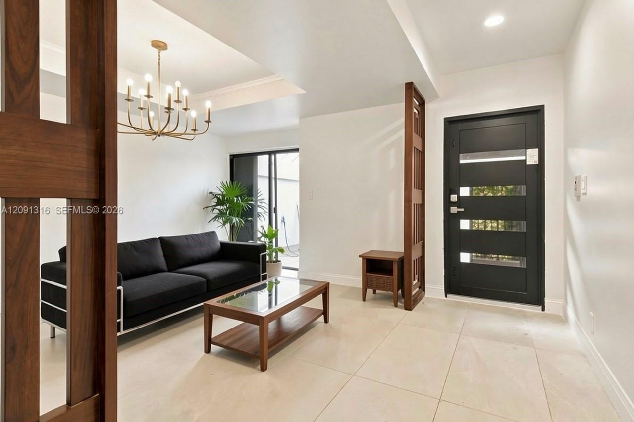 1542 NE Quayside Ter , Unit D2, Miami, FL 33138 Photo