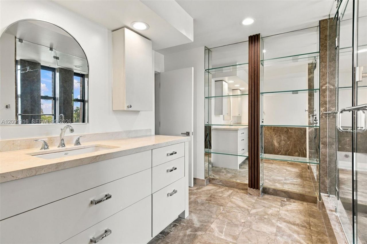 1542 NE Quayside Ter , Unit D2, Miami, FL 33138 Photo
