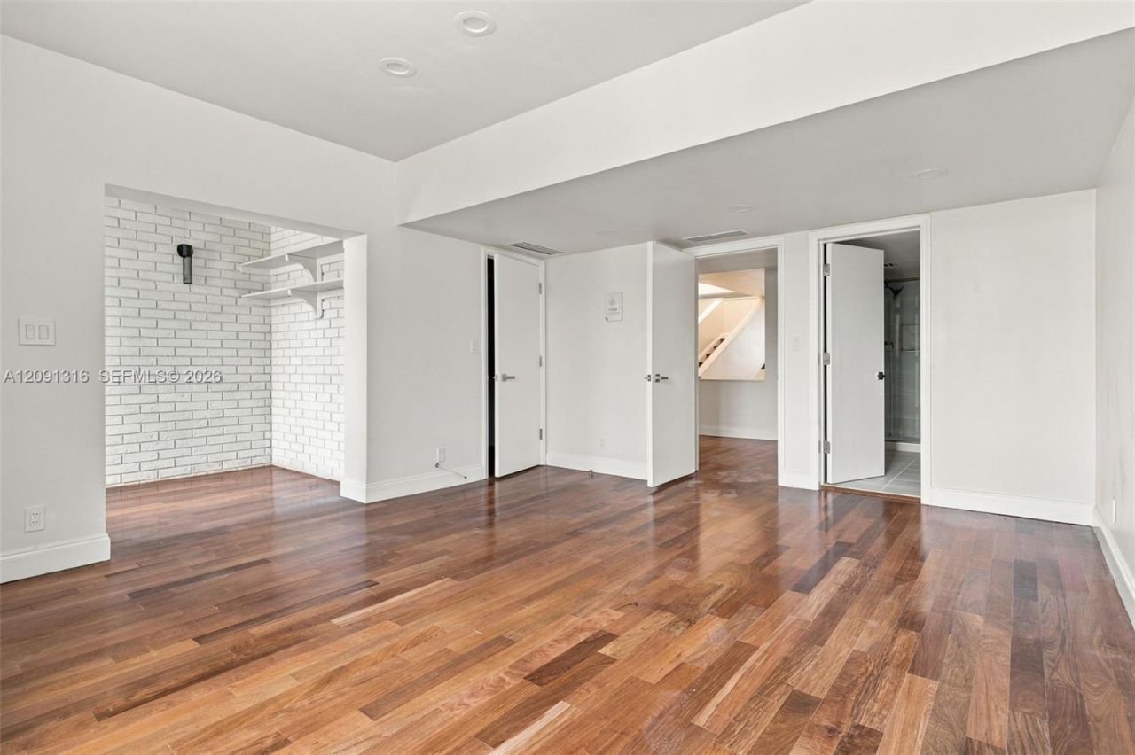 1542 NE Quayside Ter , Unit D2, Miami, FL 33138 Photo