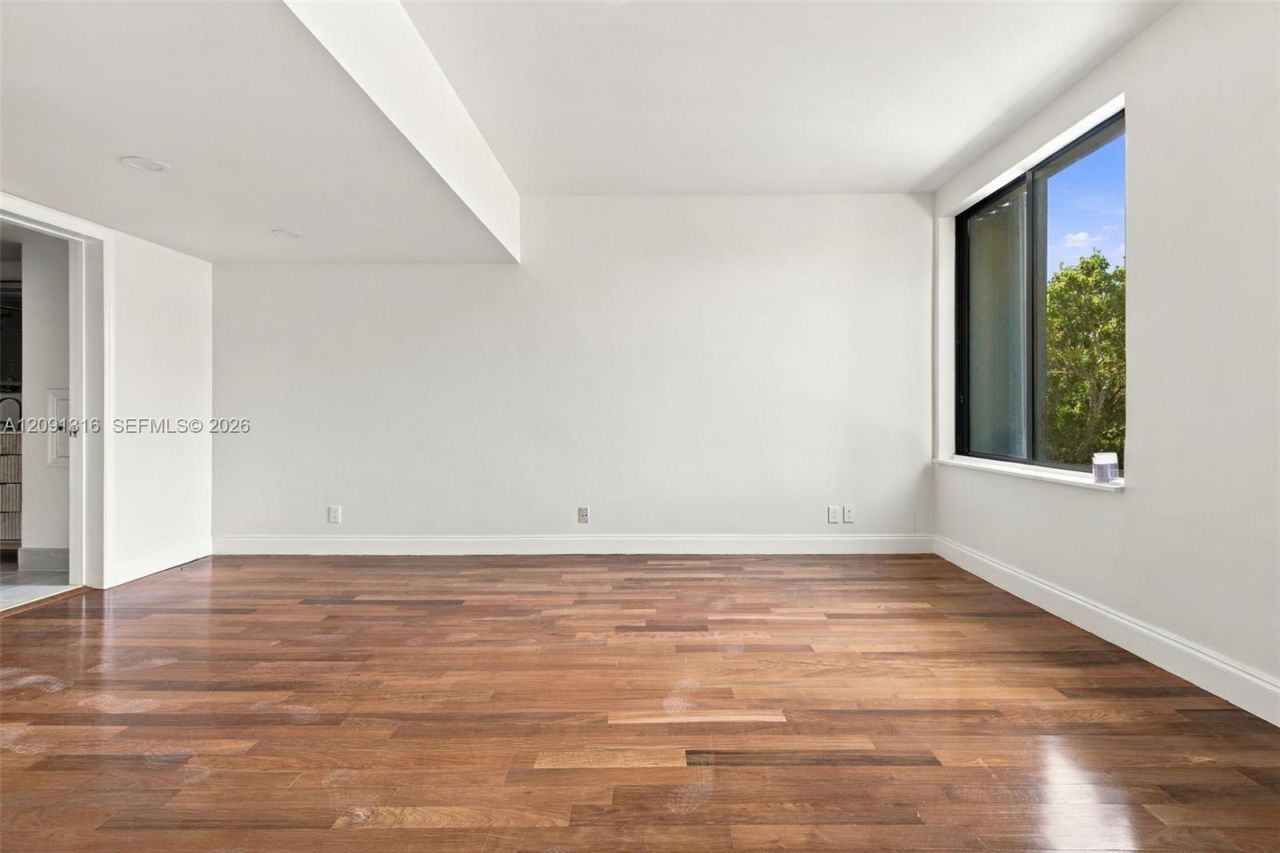 1542 NE Quayside Ter , Unit D2, Miami, FL 33138 Photo