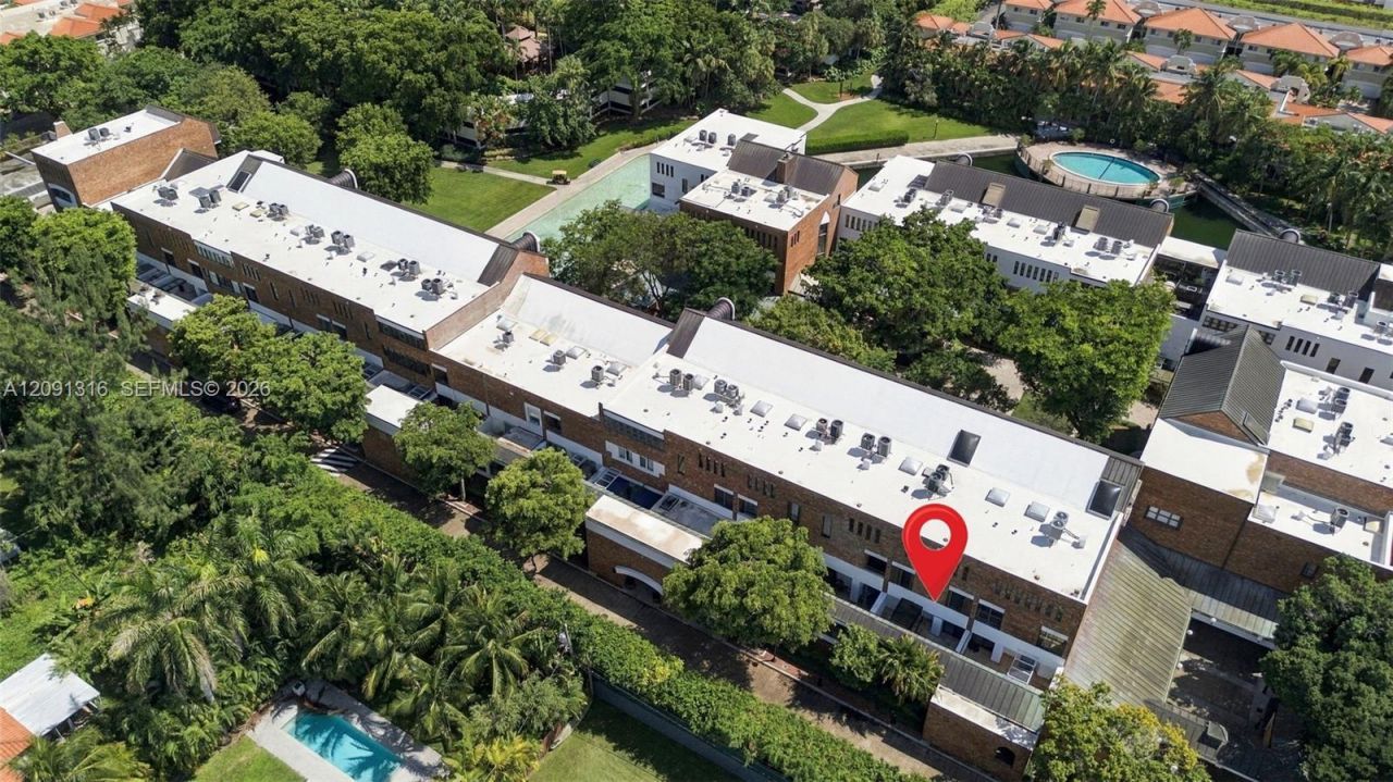 1542 NE Quayside Ter , Unit D2, Miami, FL 33138 Photo