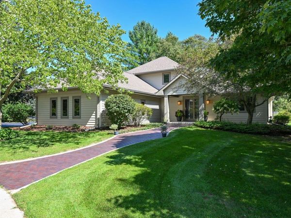 960 Woodlake Rd, Kohler, WI 53044