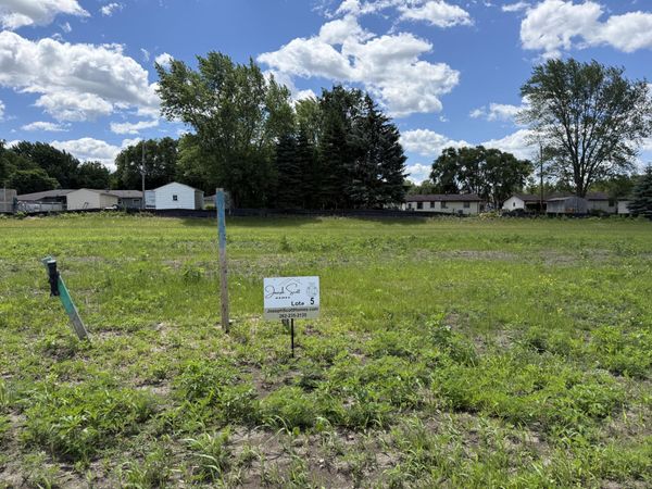 Lt5 90th Ct, Kenosha, WI 53142