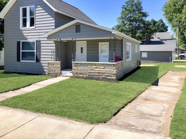 404 E Saint Joseph Street, Watervliet, MI 49098