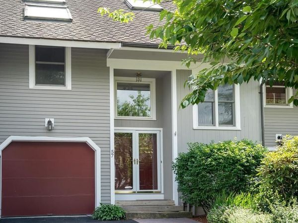 57 Green Heron Lane, Nashua, NH 03062