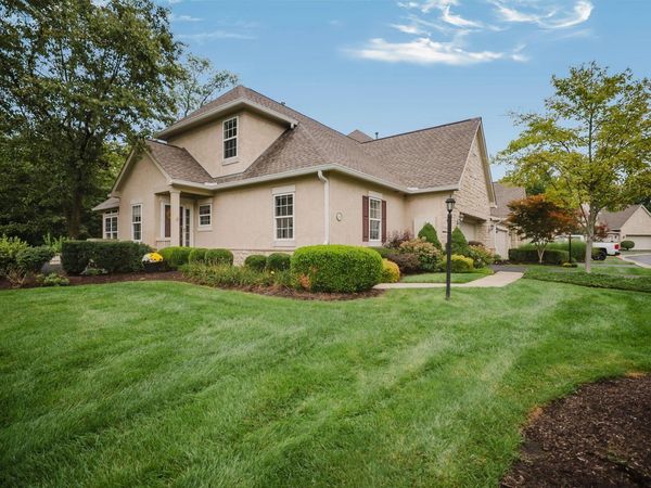 7392 Deer Valley Crossing , Powell, OH 43065