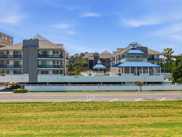 420 METAIRIE HAMMOND Highway , Unit 231, Metairie, LA 70005