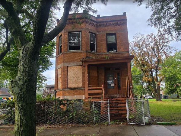 6354 S Honore Street , Chicago, IL 60636