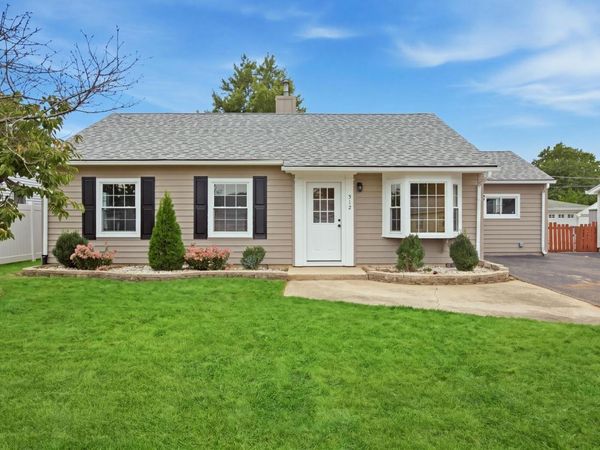 512 Concord Avenue , Romeoville, IL 60446