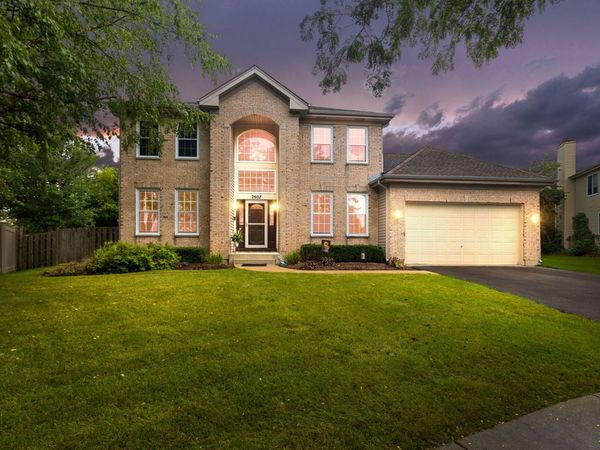 2607 W Westwood Court , Carpentersville, IL 60110