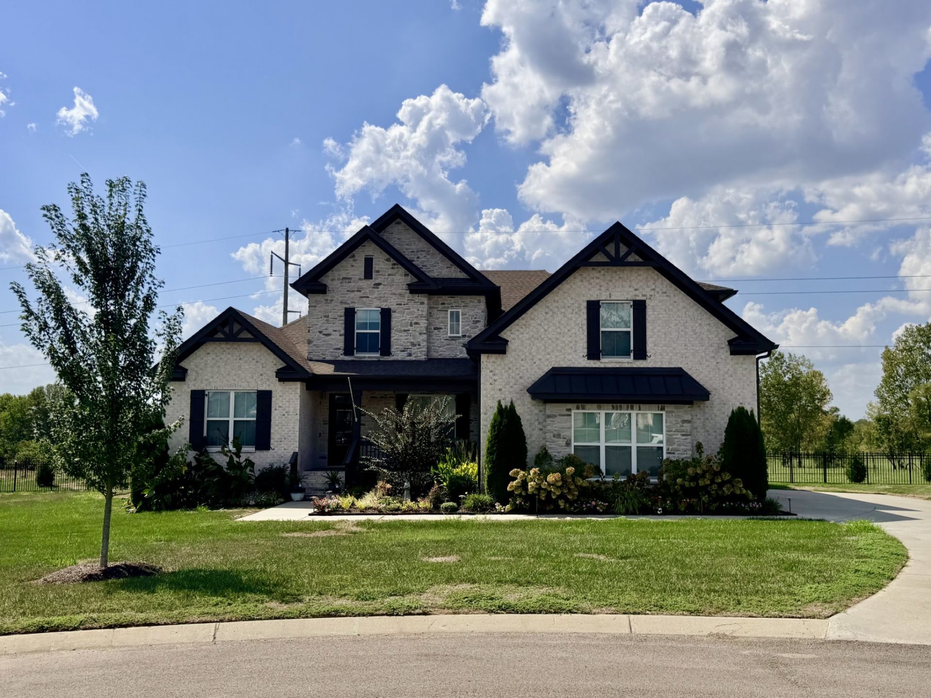 2063 Imagine Cir , Spring Hill, TN 37174 Main Photo