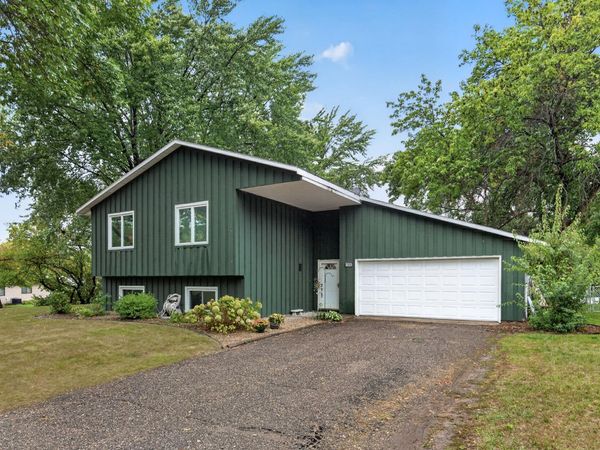 13616 W 137th Place, Burnsville, MN 55337