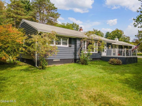 15 Scott Drive, Troy, NY 12180
