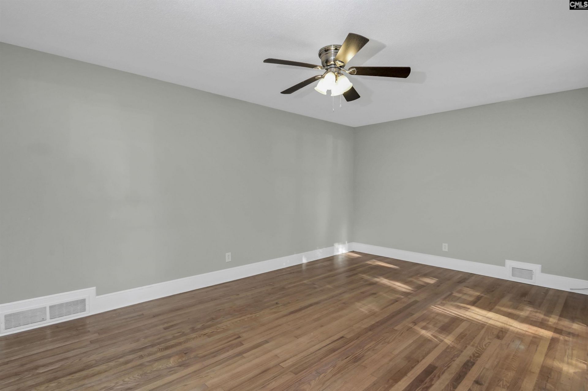 1615 Morninghill Drive  Photo 5