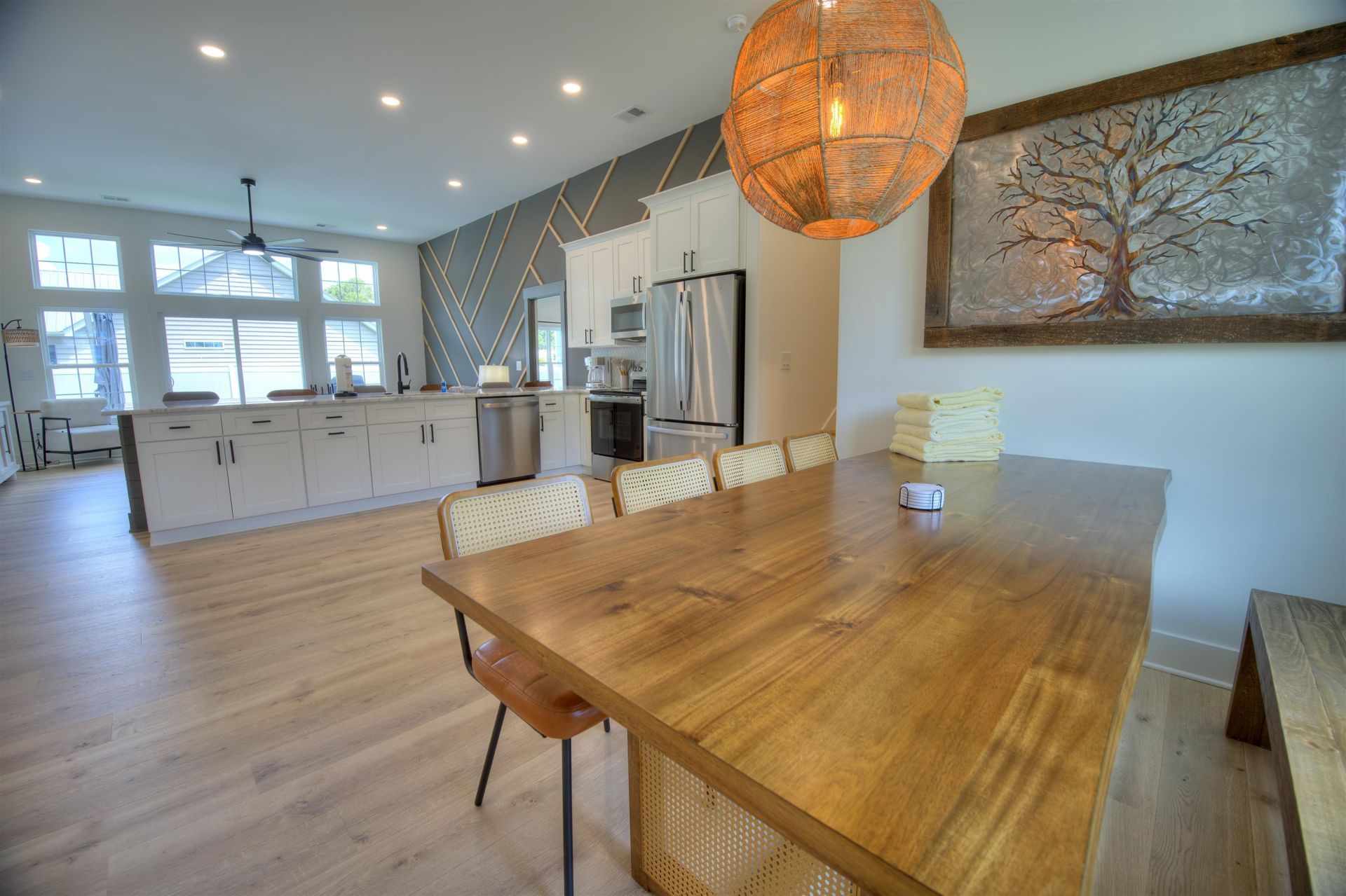 4385 Kinlaw St. Photo 4