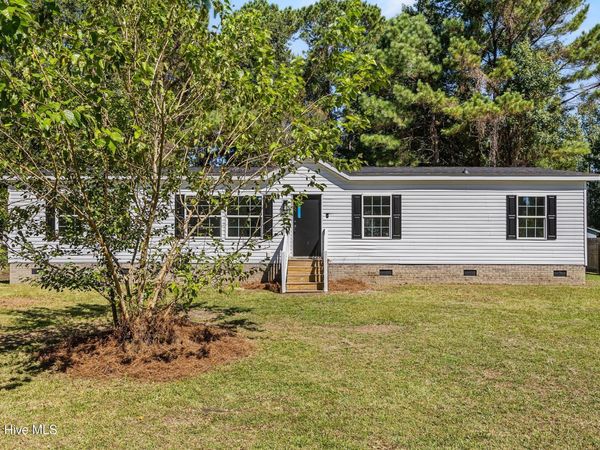 2025 Teresa Drive, Castle Hayne, NC 28429