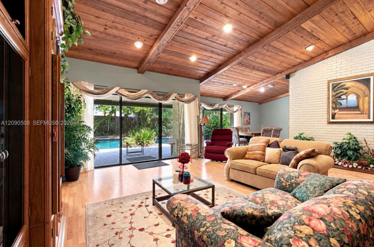 521 NW 78th Way, Plantation, FL 33324 Photo