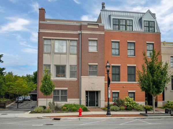460 Pennsylvania Avenue , Unit A, Glen Ellyn, IL 60137