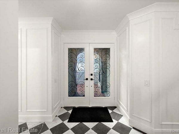 1447 Ravineview Court , Unit #C-12, Bloomfield Township, Mi 48304