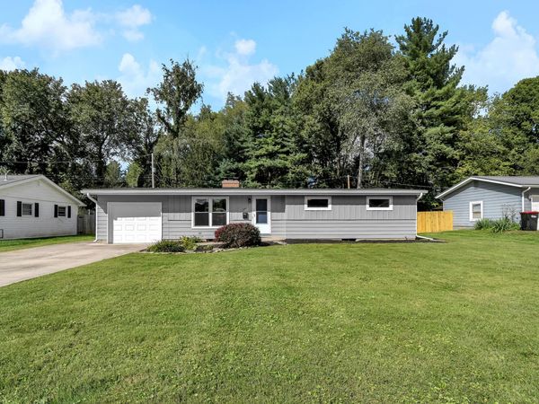 561 Kenwell, Newark, OH 43055