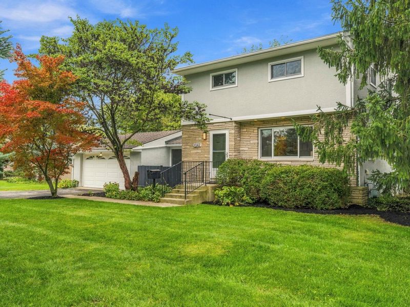 2047 Mccoy Road, Upper Arlington, OH 43220 Photo 1