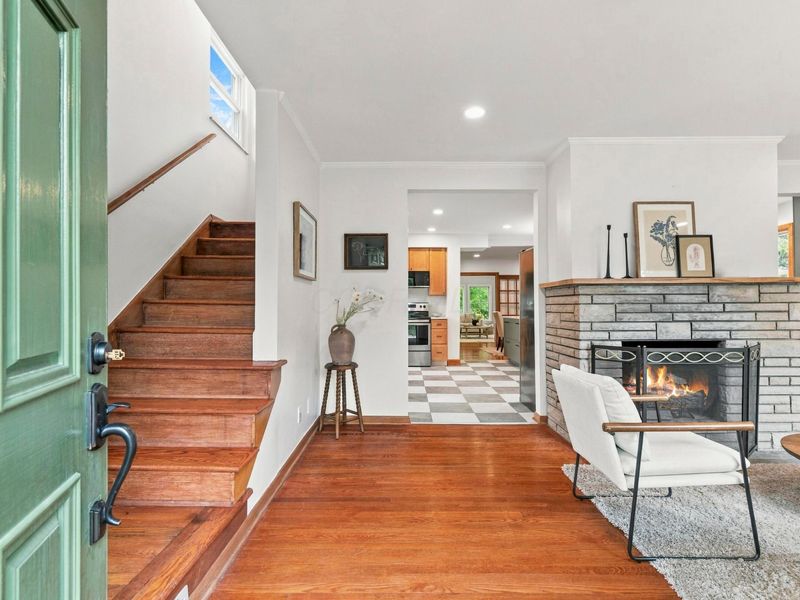 2047 Mccoy Road, Upper Arlington, OH 43220 Photo 6