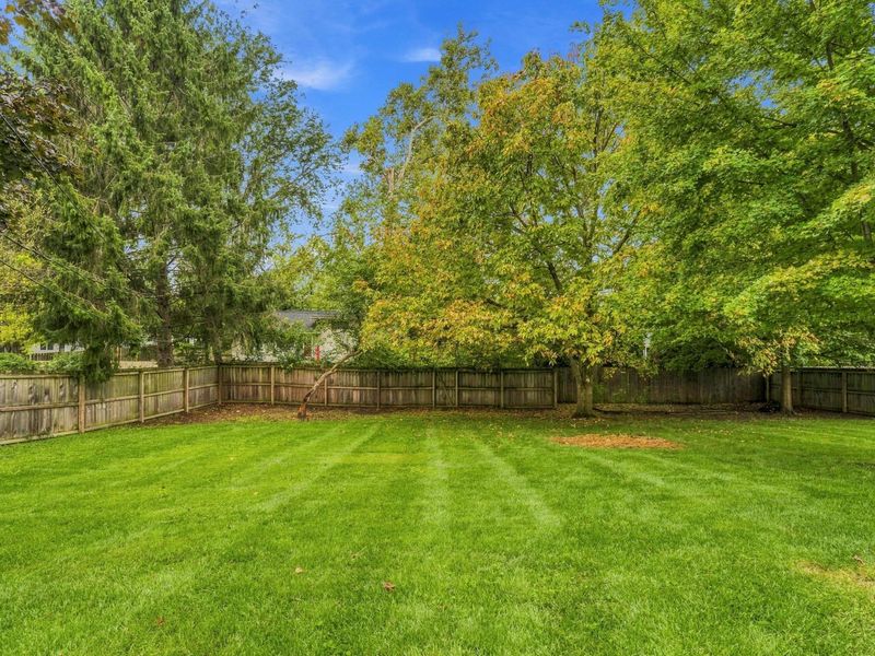 2047 Mccoy Road, Upper Arlington, OH 43220 Photo 65