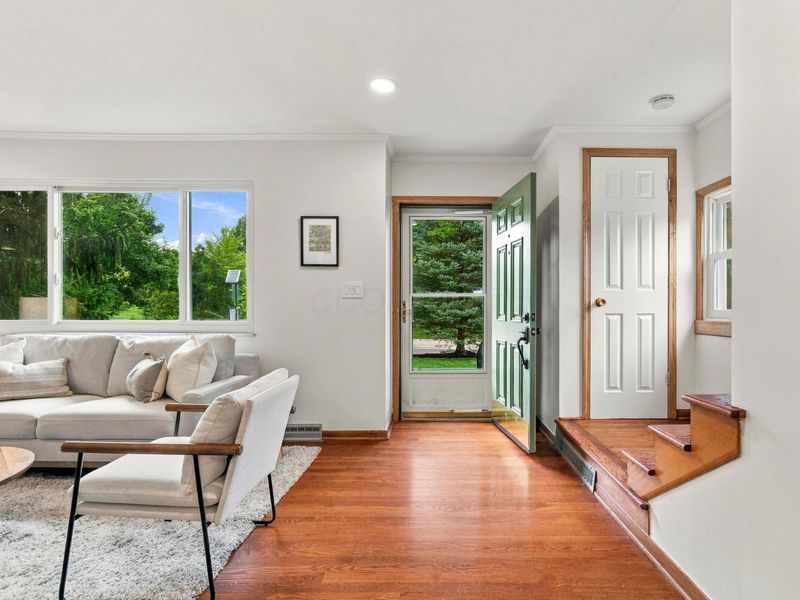 2047 Mccoy Road, Upper Arlington, OH 43220 Photo 8