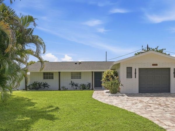 542 59TH WAY S, ST PETERSBURG, FL 33707