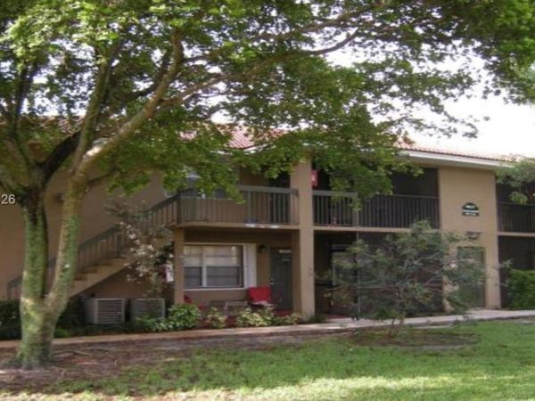 746 NW 103rd Ter, Unit 204, Pembroke Pines, FL 33026