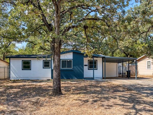 6416 Ava Court Drive , Fort Worth, TX 76112