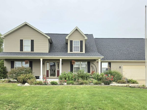 864 Jeflynn Drive, Kouts, IN 46347