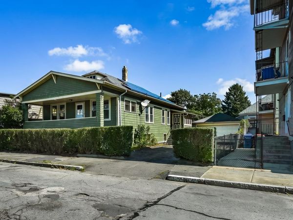 228 Brook St, New Bedford, MA 02746