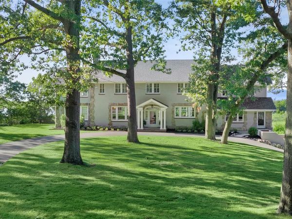 11 Arbutus Lane, Stony Brook, NY 11790