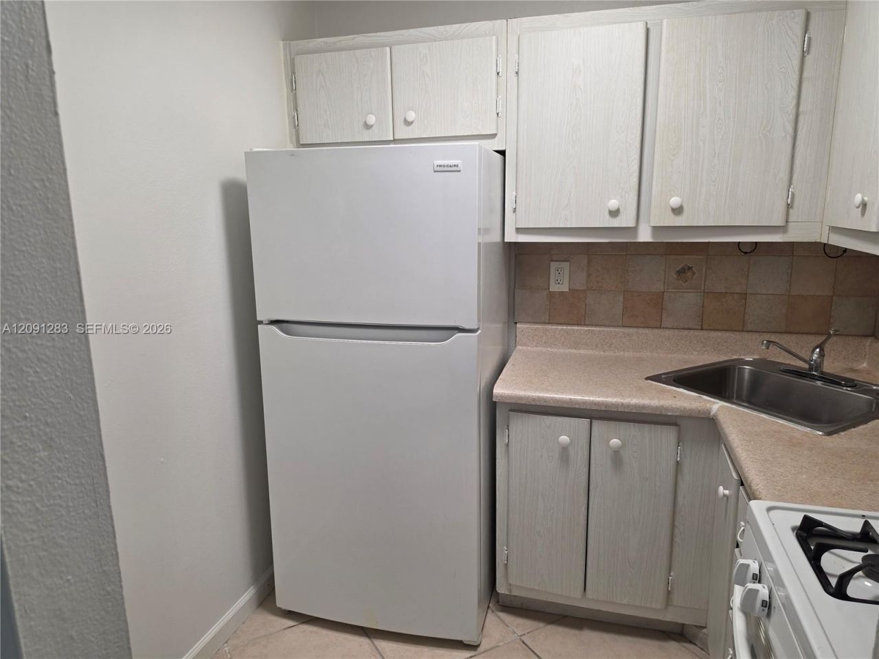 20210 NE 2nd Ave , Unit V30, Miami Gardens, FL 33179 Photo
