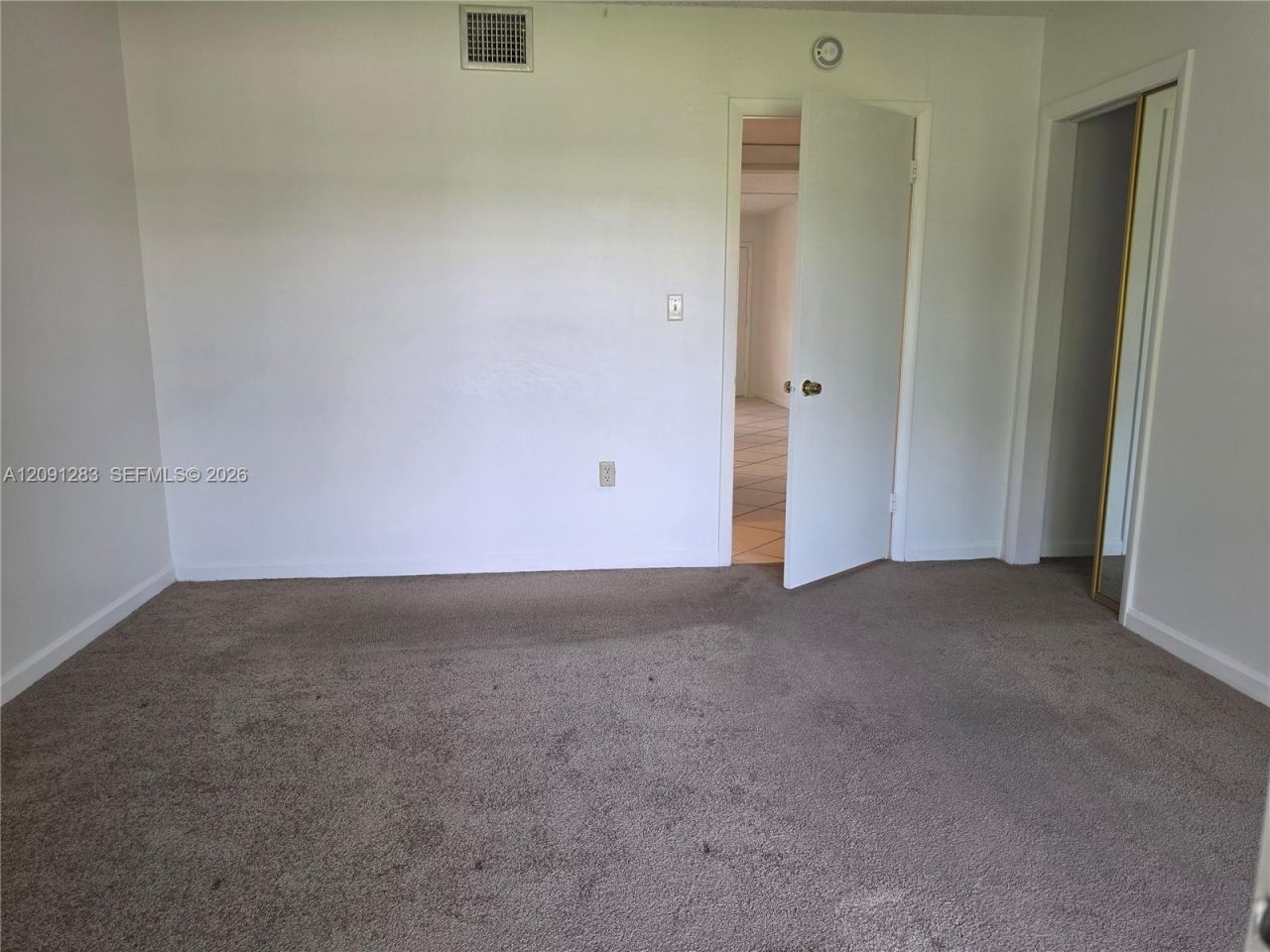 20210 NE 2nd Ave , Unit V30, Miami Gardens, FL 33179 Photo