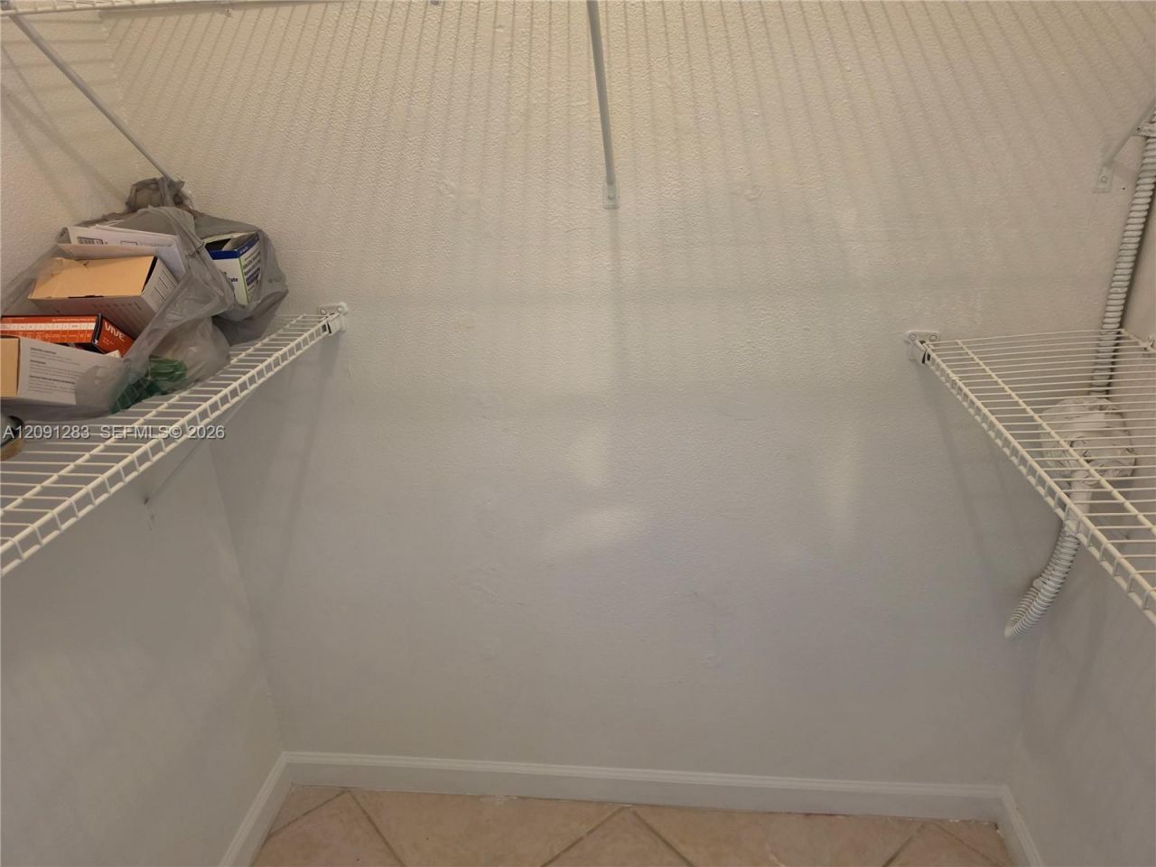 20210 NE 2nd Ave , Unit V30, Miami Gardens, FL 33179 Photo