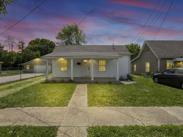 663 E Mound Street , Circleville, OH 43113