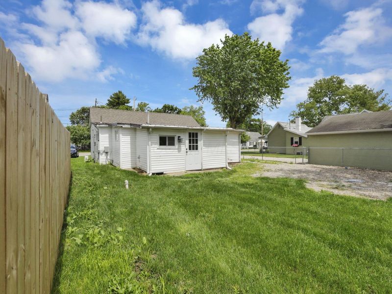 663 E Mound Street , Circleville, OH 43113 Photo 12